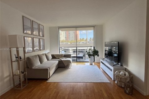 Condo in Aventura, Florida, 2 bedrooms  № 2045197