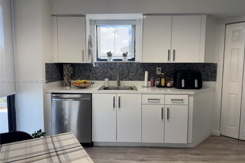 Condo in Aventura, Florida, 2 bedrooms  № 2045197 - photo 8