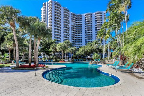 Condo in Aventura, Florida, 2 bedrooms  № 2045197 - photo 16