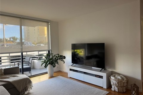 Condo in Aventura, Florida, 2 bedrooms  № 2045197 - photo 4