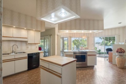 Casa en venta en Orlando, Florida, 3 dormitorios, 241.64 m2 № 1735550 - foto 13