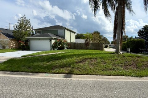 Villa ou maison à louer à Orlando, Floride: 4 chambres, 150.32 m2 № 2380579 - photo 2