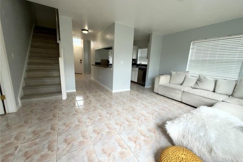 Villa ou maison à louer à Orlando, Floride: 4 chambres, 150.32 m2 № 2380579 - photo 17