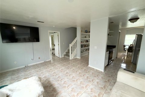 Villa ou maison à louer à Orlando, Floride: 4 chambres, 150.32 m2 № 2380579 - photo 18