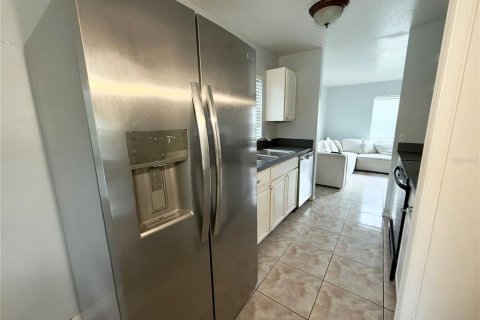Villa ou maison à louer à Orlando, Floride: 4 chambres, 150.32 m2 № 2380579 - photo 7