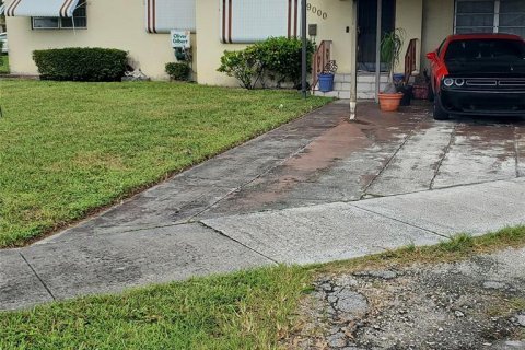 Villa ou maison à Miami, Floride 3 chambres, 163.14 m2 № 2425879
