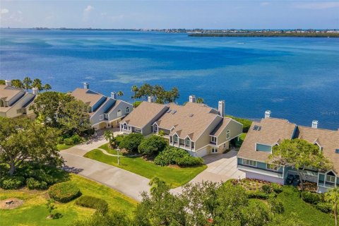 Condo in Bradenton, Florida, 3 bedrooms № 2166884 - photo 6