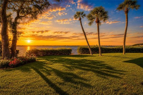 Condo in Bradenton, Florida, 3 bedrooms № 2166884 - photo 2