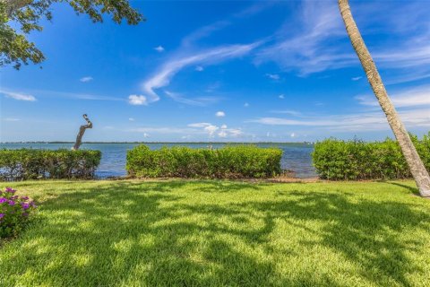 Condo in Bradenton, Florida, 3 bedrooms № 2166884 - photo 18