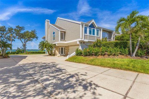 Condo in Bradenton, Florida, 3 bedrooms № 2166884 - photo 10