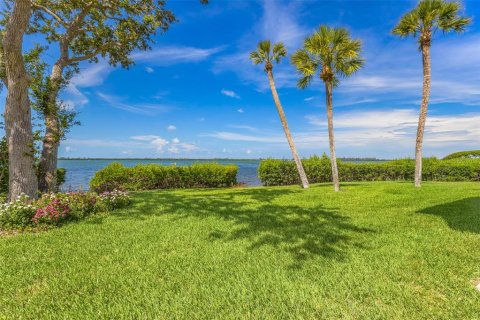 Condo in Bradenton, Florida, 3 bedrooms № 2166884 - photo 17