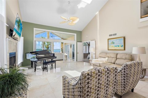 Condo in Bradenton, Florida, 3 bedrooms № 2166884 - photo 26