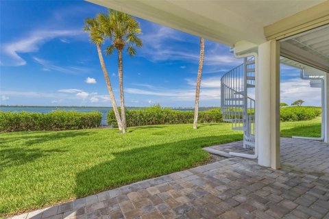 Condo in Bradenton, Florida, 3 bedrooms № 2166884 - photo 15
