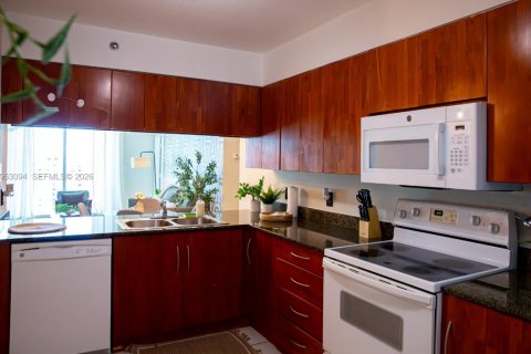 Condo in Miami, Florida, 2 bedrooms  № 2153235 - photo 18