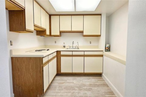 Immobilier commercial à louer à Hudson, Floride: 151.62 m2 № 2116025 - photo 17