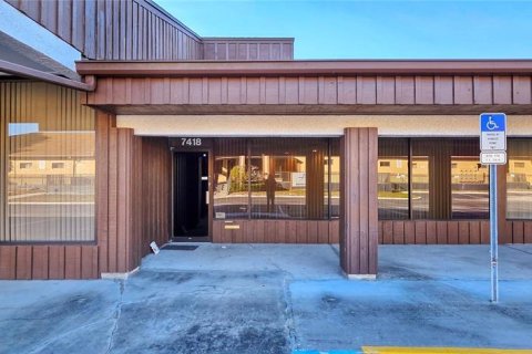 Immobilier commercial à louer à Hudson, Floride: 151.62 m2 № 2116025 - photo 2