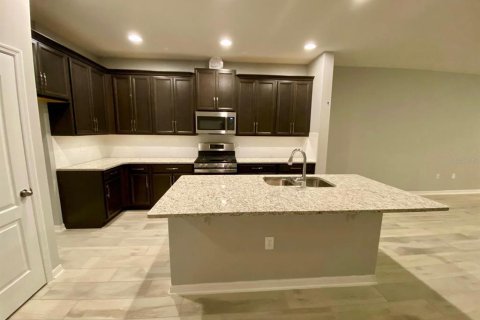 Adosado en alquiler en Sanford, Florida, 3 dormitorios, 170.85 m2 № 1908470 - foto 2