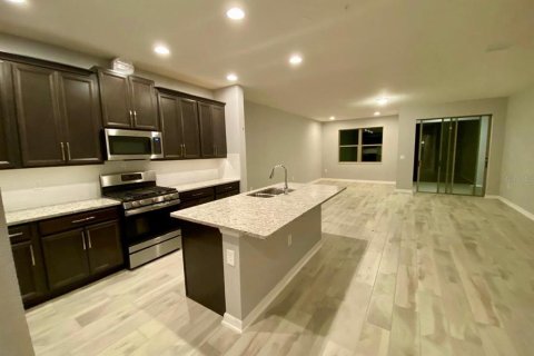 Adosado en alquiler en Sanford, Florida, 3 dormitorios, 170.85 m2 № 1908470 - foto 3