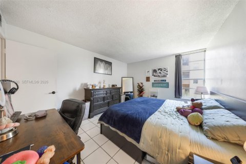 Copropriété à louer à Miami, Floride: 1 chambre, 78.87 m2 № 2439372 - photo 29