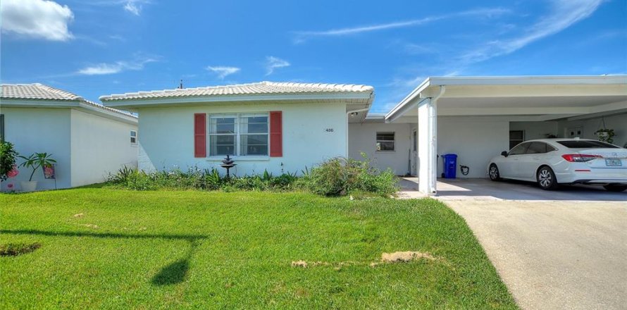 Duplex in Lakeland, Florida 2 bedrooms, 113.9 sq.m. № 1827113