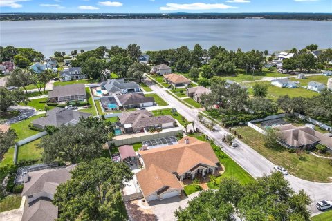 Casa en venta en Auburndale, Florida, 4 dormitorios, 313.45 m2 № 1899861 - foto 5