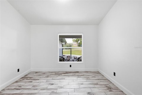 House in Ocala, Florida 3 bedrooms, 149.29 sq.m. № 2280605 - photo 8
