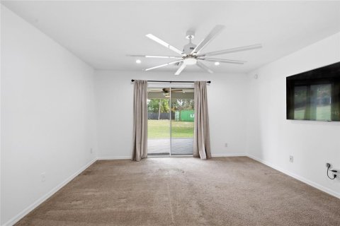 House in Ocala, Florida 3 bedrooms, 149.29 sq.m. № 2280605 - photo 14