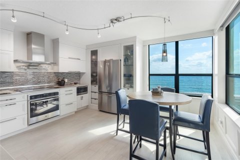 Condominio en venta en Tequesta, Florida, 2 dormitorios, 186.73 m2 № 2043133 - foto 9