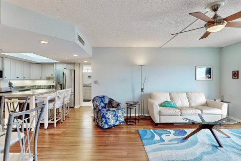 Condominio en venta en Saint Petersburg, Florida, 2 dormitorios, 103.12 m2 № 1812643 - foto 14
