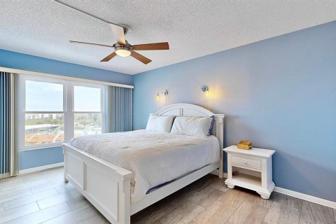 Condominio en venta en Saint Petersburg, Florida, 2 dormitorios, 103.12 m2 № 1812643 - foto 16
