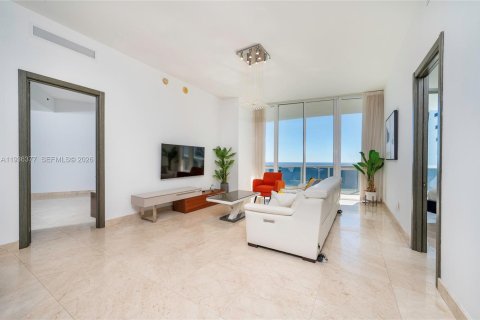 Copropriété à louer à Sunny Isles Beach, Floride: 3 chambres, 195.65 m2 № 1998129 - photo 10