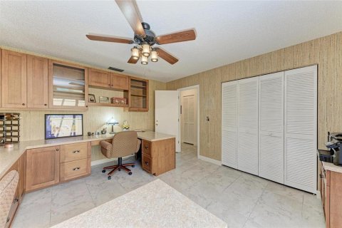 House in Bradenton, Florida 3 bedrooms, 153.29 sq.m. № 2103113 - photo 25