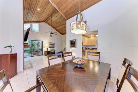 House in Bradenton, Florida 3 bedrooms, 153.29 sq.m. № 2103113 - photo 12