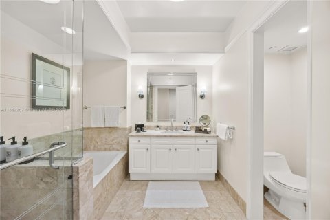 Condominio en venta en Miami, Florida, 1 dormitorio, 91.32 m2 № 1978521 - foto 17