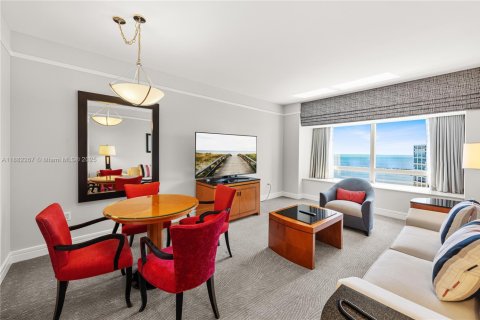 Condominio en venta en Miami, Florida, 1 dormitorio, 91.32 m2 № 1978521 - foto 7