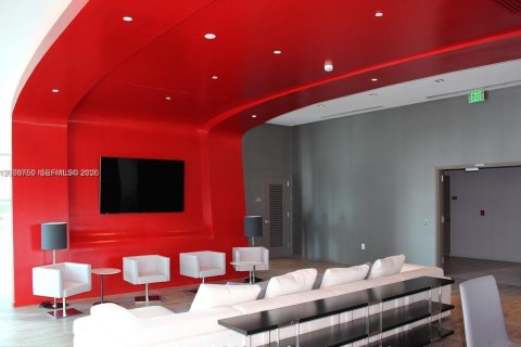 Condominio en alquiler en Miami, Florida, 49.24 m2 № 2071146 - foto 14