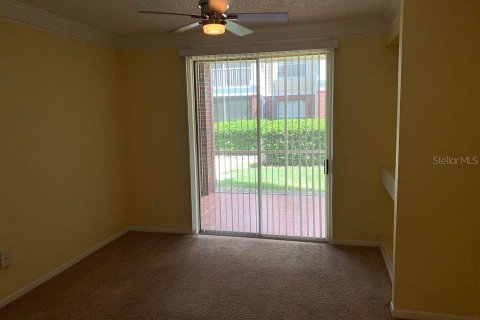Condo in Orlando, Florida, 2 bedrooms  № 1885411 - photo 3