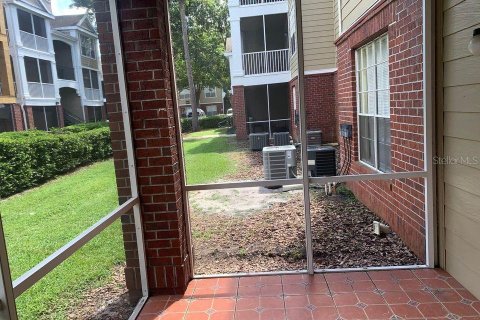 Condo in Orlando, Florida, 2 bedrooms  № 1885411 - photo 8