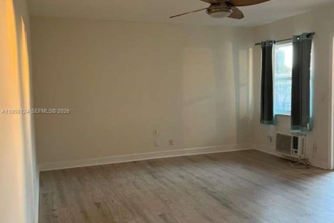 Снять в аренду кондоминиум в Форт-Лодердейл, Флорида 1 спальня, 69.68м2, № 2005753 - фото 13