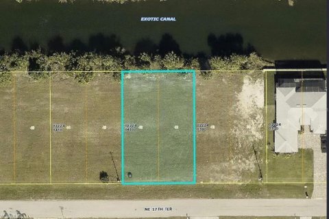 Terrain à Cape Coral, Floride № 2118675