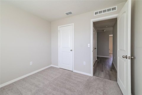 Casa en venta en Poinciana, Florida, 4 dormitorios, 156.17 m2 № 2419188 - foto 8