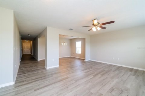Casa en venta en Poinciana, Florida, 4 dormitorios, 156.17 m2 № 2419188 - foto 2