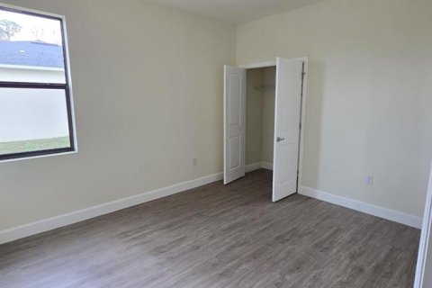 House in Palm Bay, Florida 4 bedrooms, 209.03 sq.m. № 1630989 - photo 12