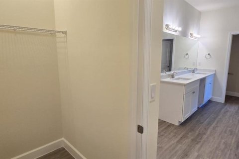 House in Palm Bay, Florida 4 bedrooms, 209.03 sq.m. № 1630989 - photo 17
