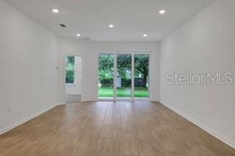 Touwnhouse à louer à Palm Coast, Floride: 3 chambres, 172.15 m2 № 2093572 - photo 5