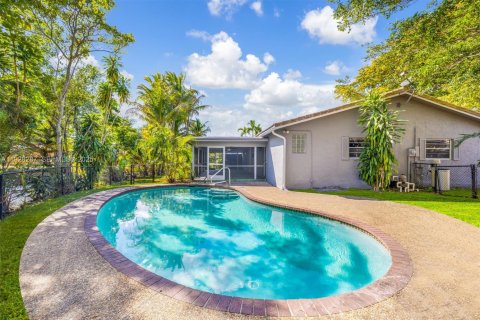 Casa en venta en Coral Springs, Florida, 4 dormitorios, 185.71 m2 № 1988336 - foto 19