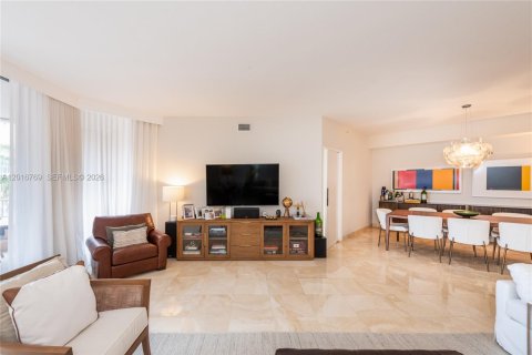 Condo in Key Biscayne, Florida, 3 bedrooms  № 2185802 - photo 13
