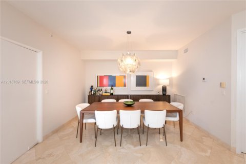 Condo in Key Biscayne, Florida, 3 bedrooms  № 2185802 - photo 14