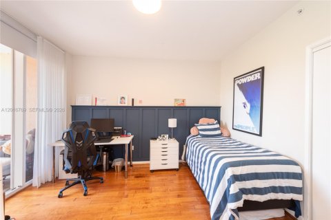 Condo in Key Biscayne, Florida, 3 bedrooms  № 2185802 - photo 22