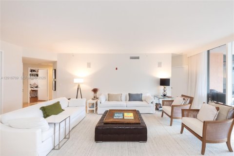 Condo in Key Biscayne, Florida, 3 bedrooms  № 2185802 - photo 10